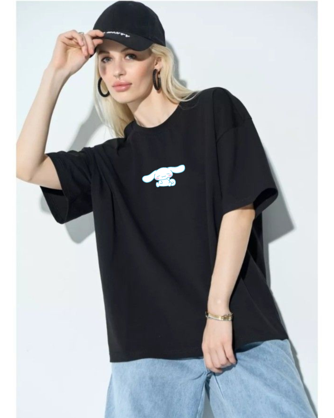 Need space Women Oversize T shirt Black